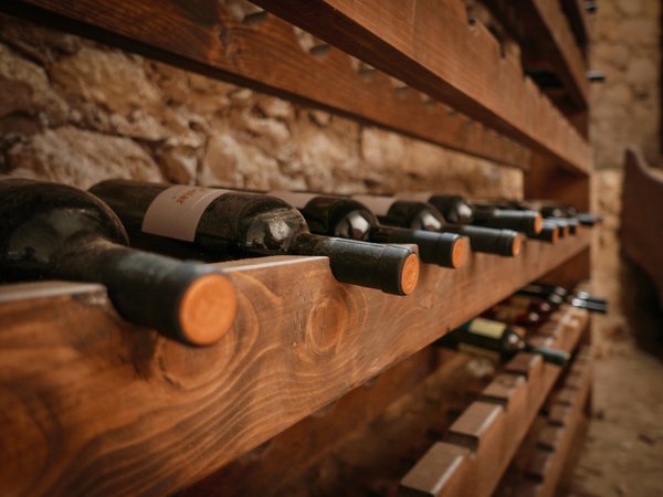 Le chai : élégance et pratique pour vos bouteilles de vin