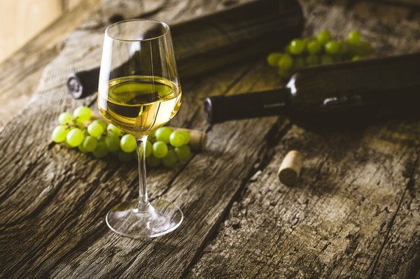 Découvrez l'univers fascinant du vin blanc